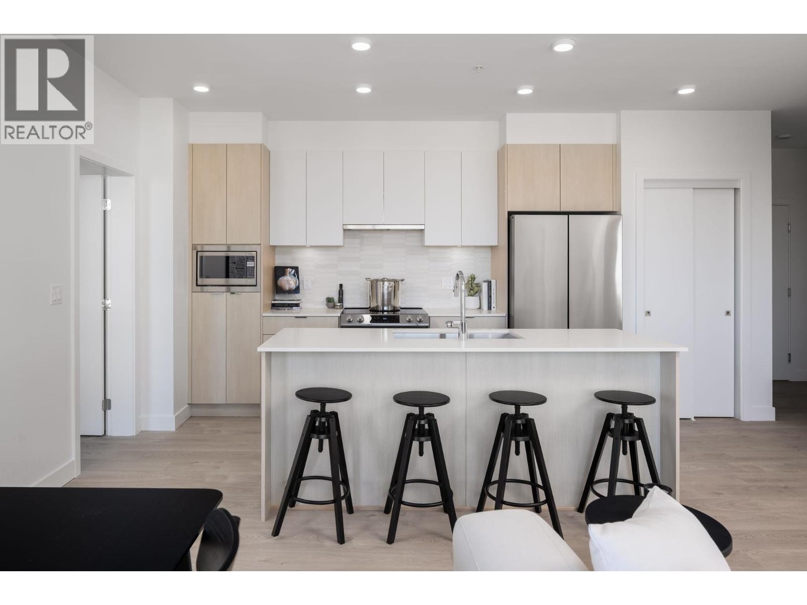 2 Bed, 2 Bath Apartment for Sale in Tsawwassen – 215 2431 RABBIT DRIVE, Tsawwassen – MLS# R3094314 - Image 6