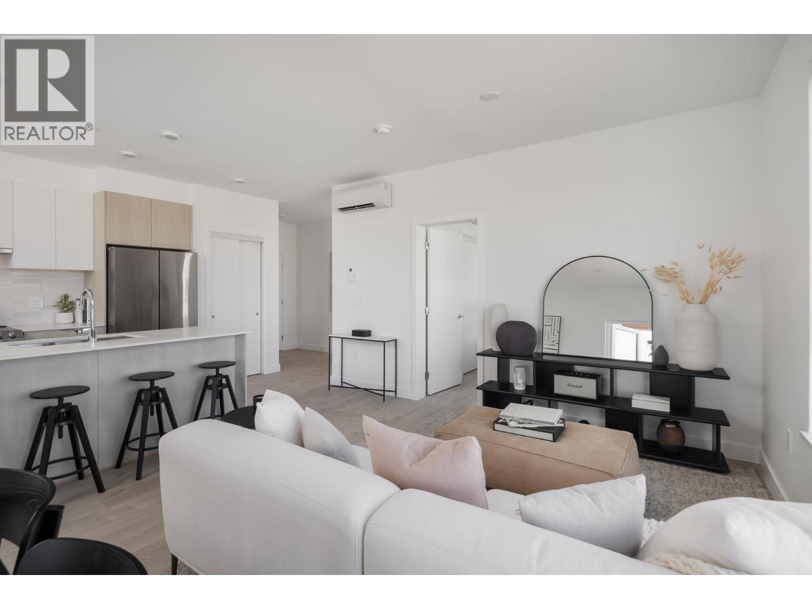 2 Bed, 2 Bath Apartment for Sale in Tsawwassen – 215 2431 RABBIT DRIVE, Tsawwassen – MLS# R3094314 - Image 5