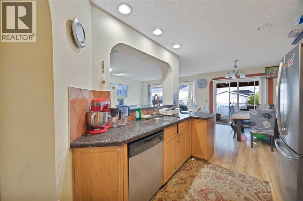 25 Martha's Meadow Place NE - 7