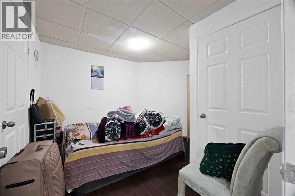 25 Martha's Meadow Place NE - 27