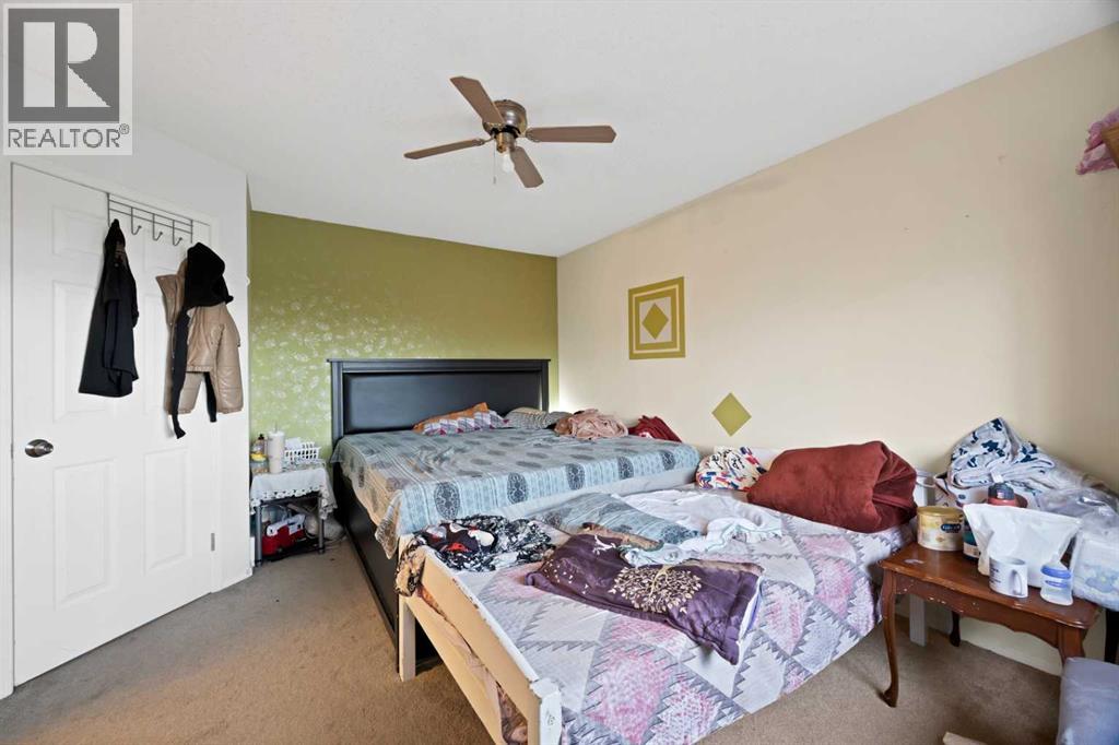 25 Martha's Meadow Place NE - 17