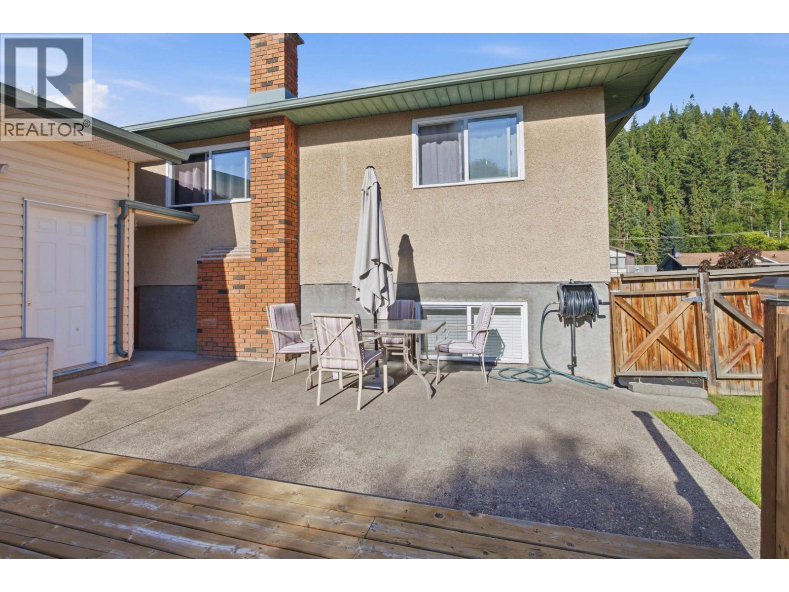176 THACKER CRESCENT, Prince George