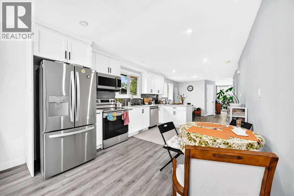 19 Berwick Crescent NW - 14