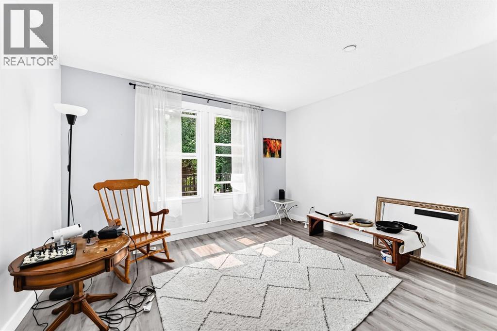 19 Berwick Crescent NW - 19