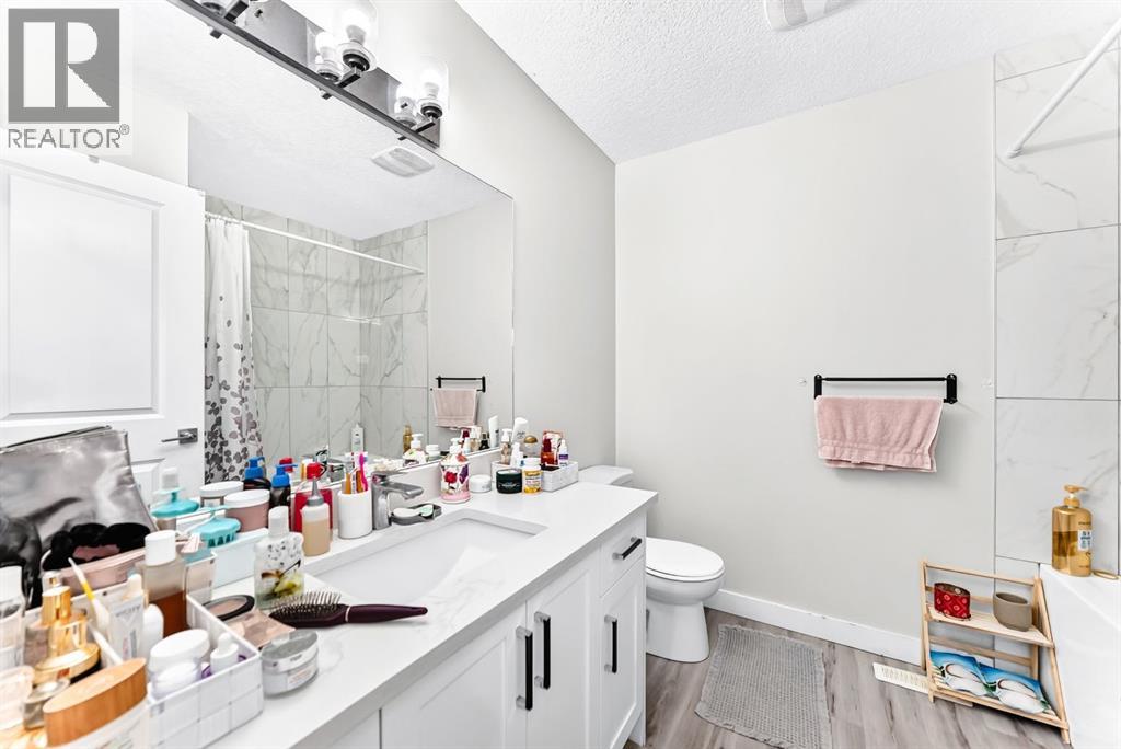 19 Berwick Crescent NW - 29