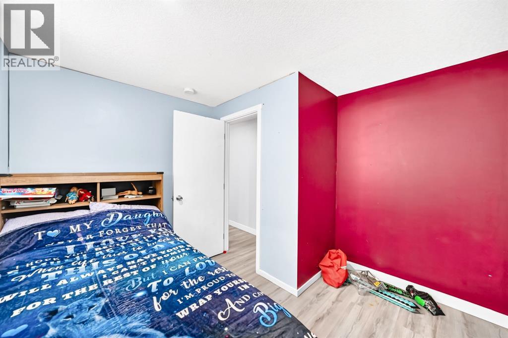 19 Berwick Crescent NW - 43