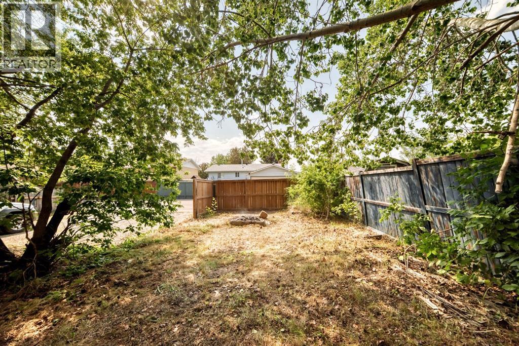 4940 Rundlewood Road NE - 30