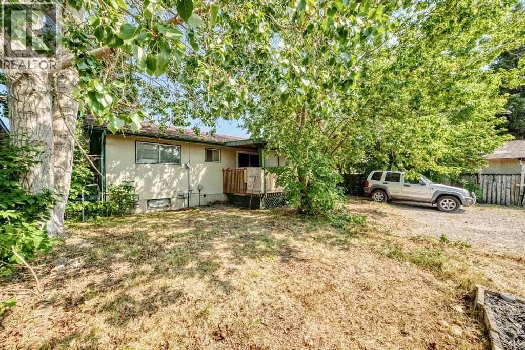 4940 Rundlewood Road NE - 31