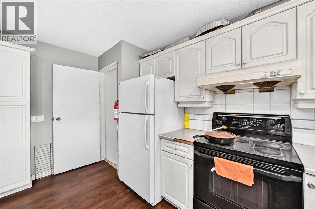 4940 Rundlewood Road NE - 7