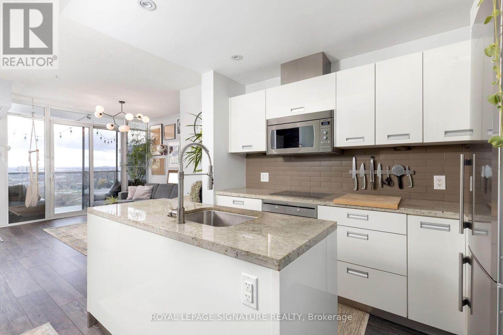 #1903 88 PARK LAWN ROAD - 4