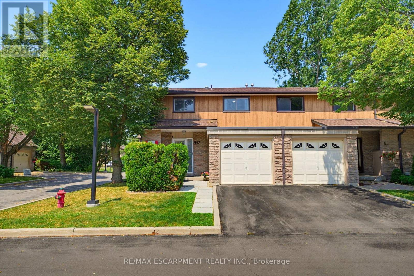 620 FORESTWOOD CRESCENT - 1