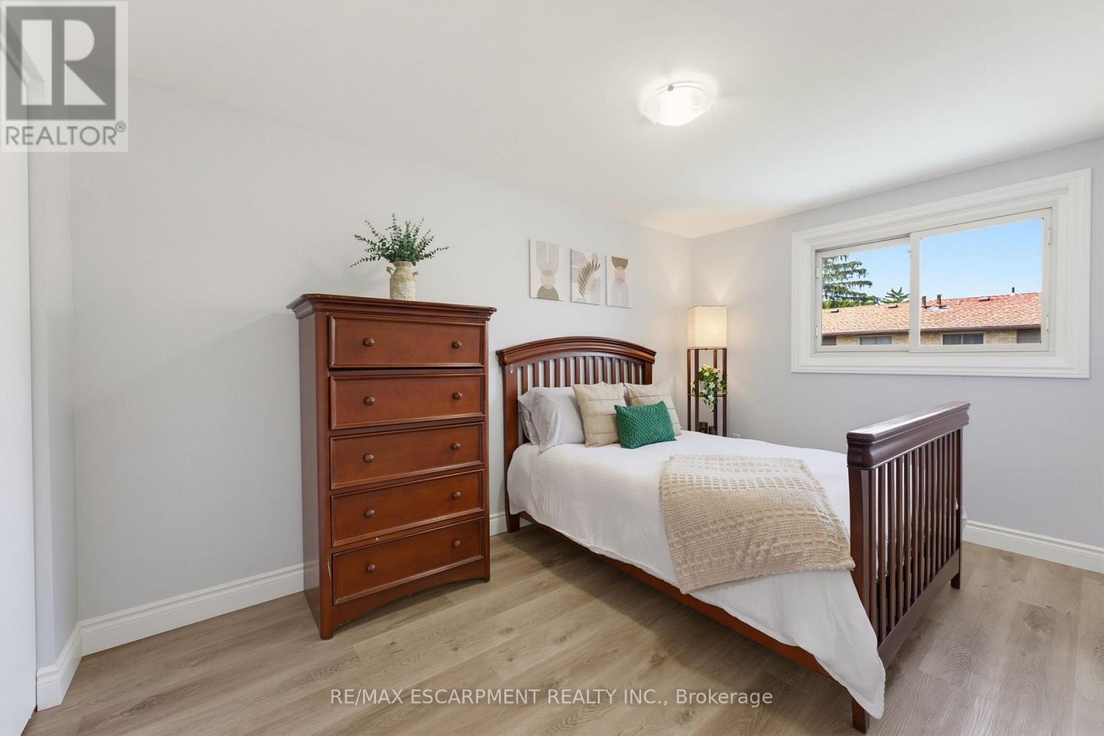 620 FORESTWOOD CRESCENT - Image 17