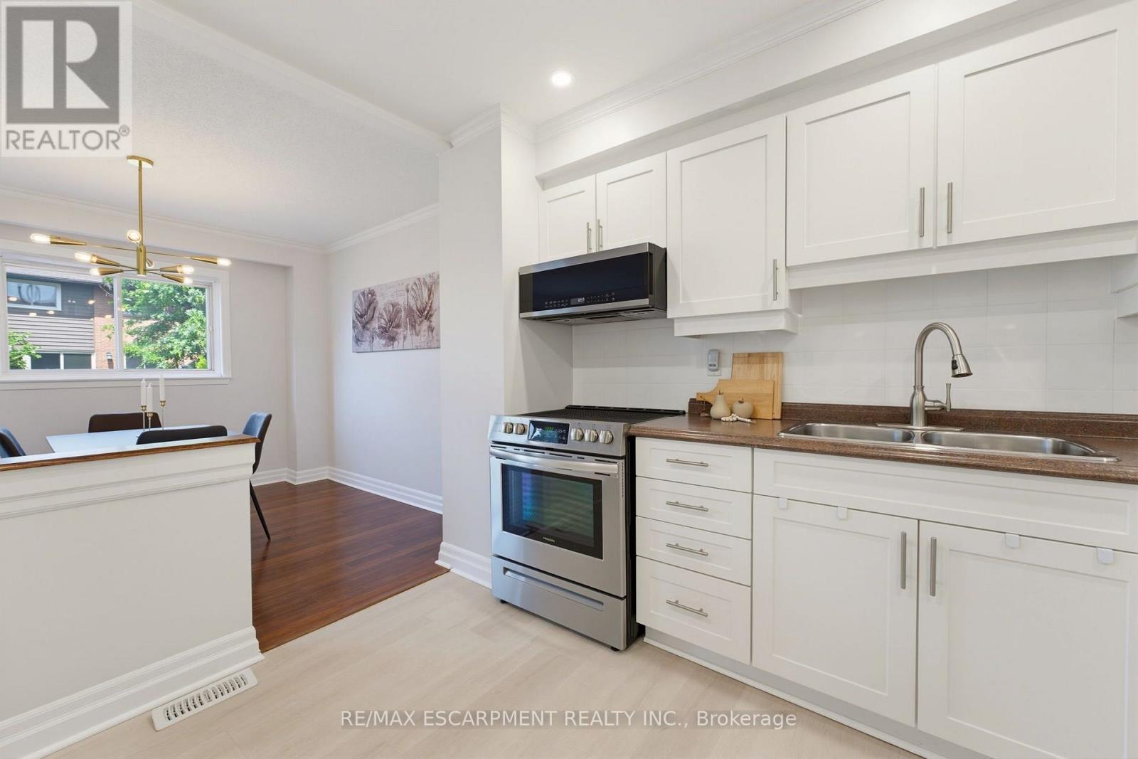 620 FORESTWOOD CRESCENT - Image 9