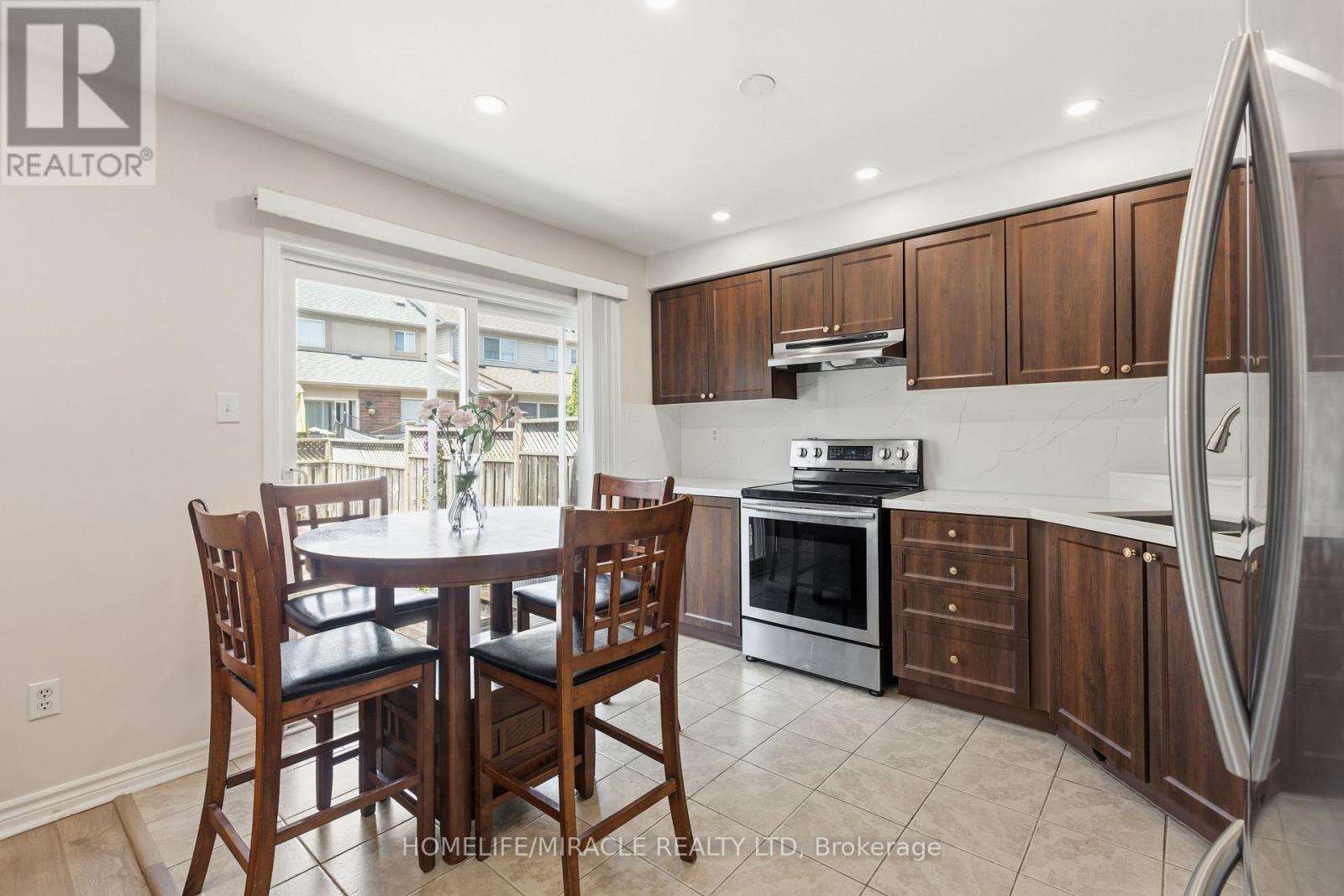 #1405 1405 MCDERMOTT WAY N - 12