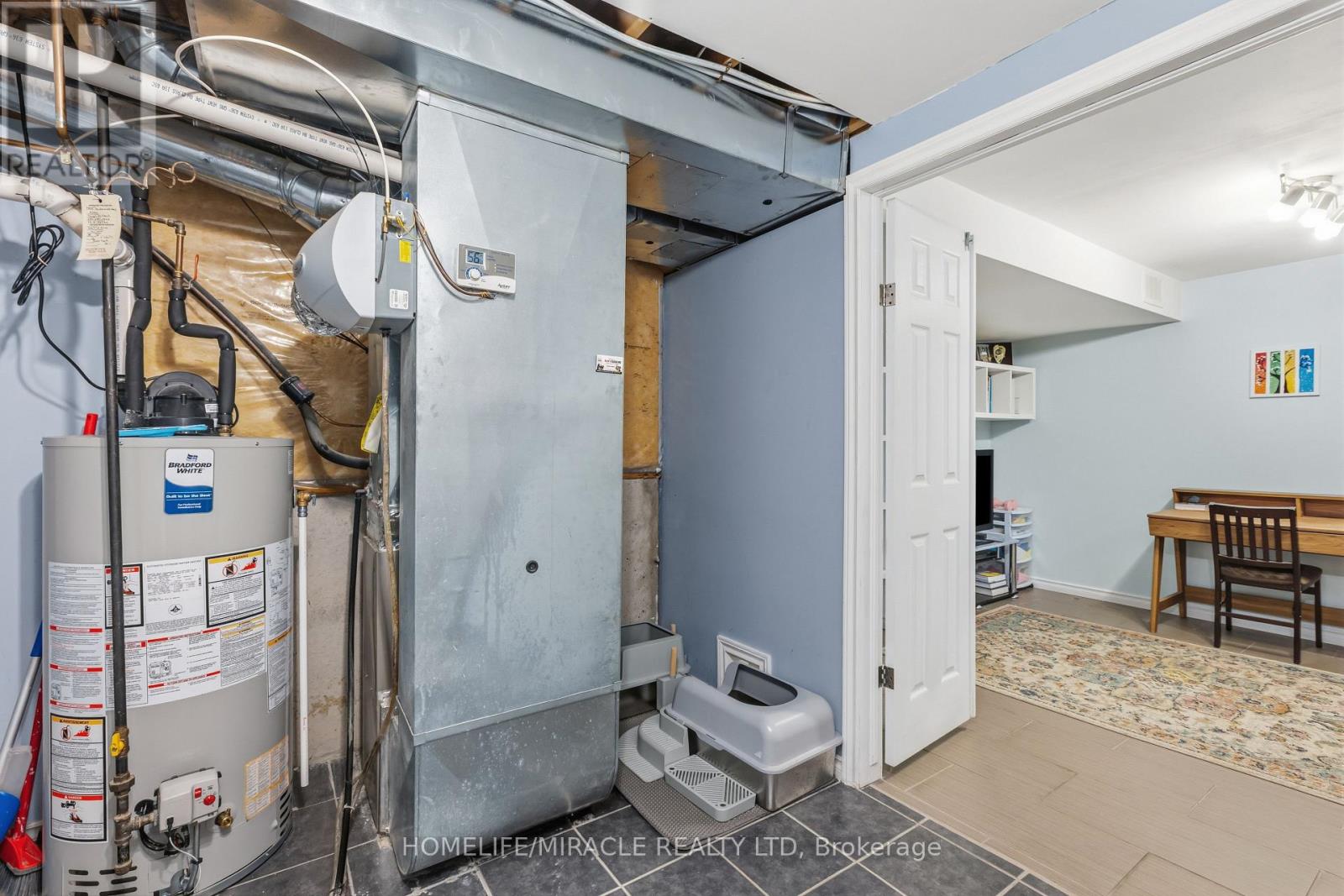 #1405 1405 MCDERMOTT WAY N - 36