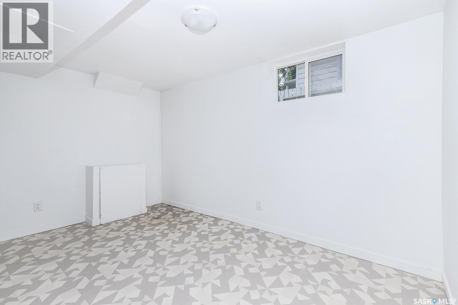 1223 C AVENUE N - 22
