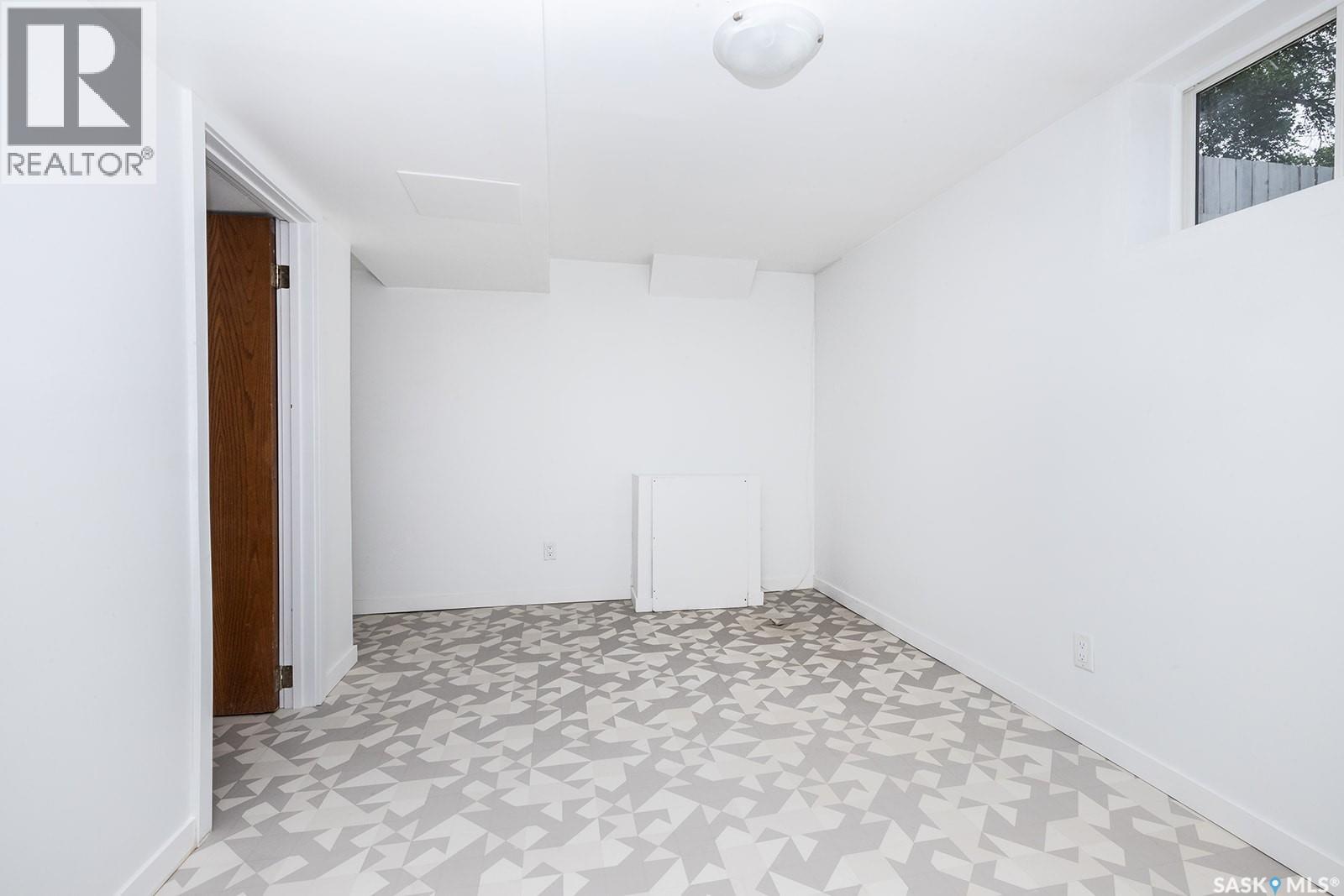 1223 C AVENUE N - 23