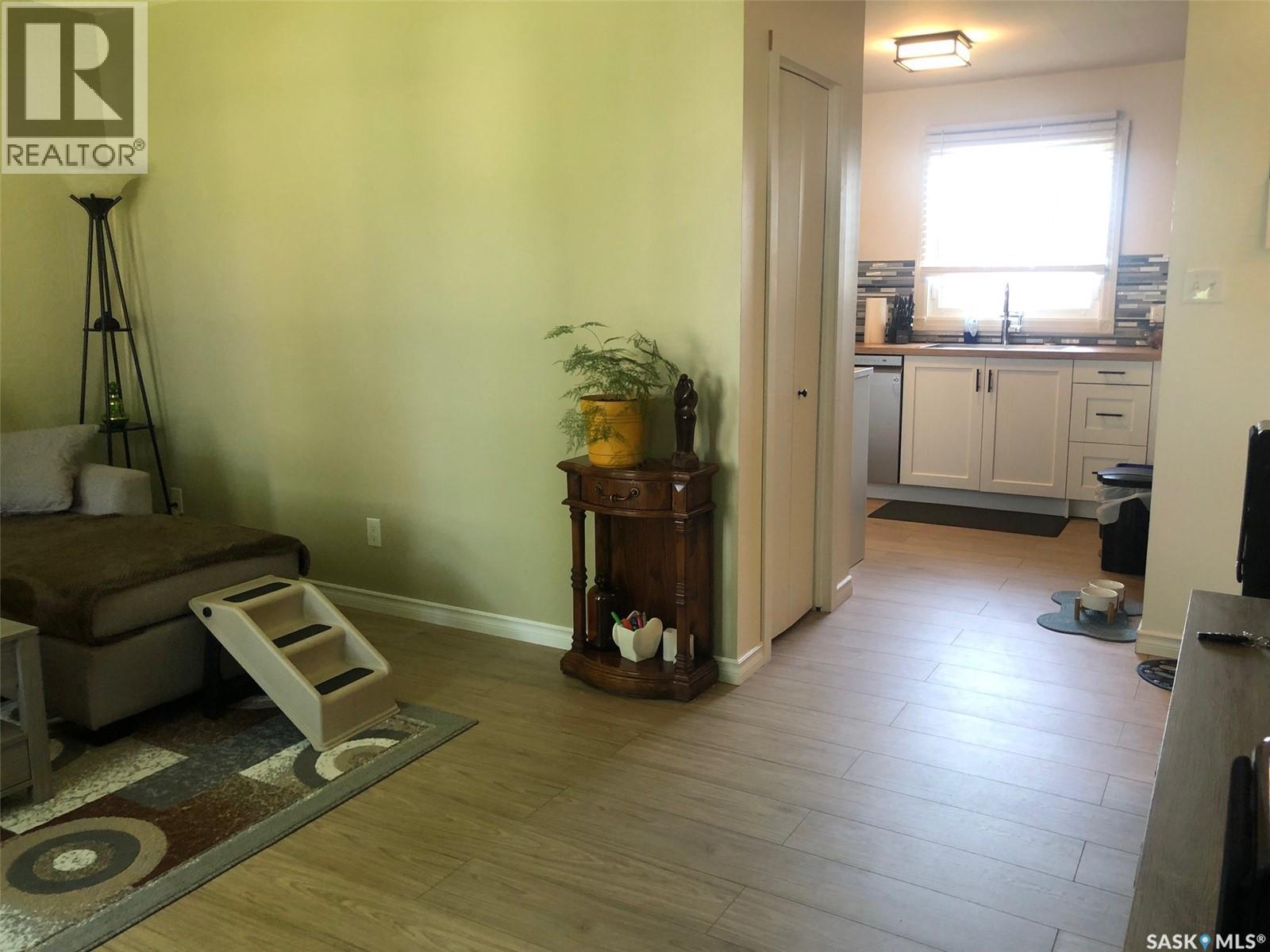 244 Northern AVENUE - 33