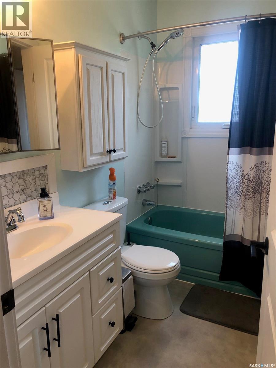 244 Northern AVENUE - 44
