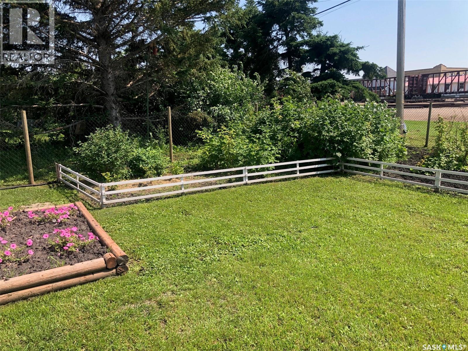244 Northern AVENUE - 54