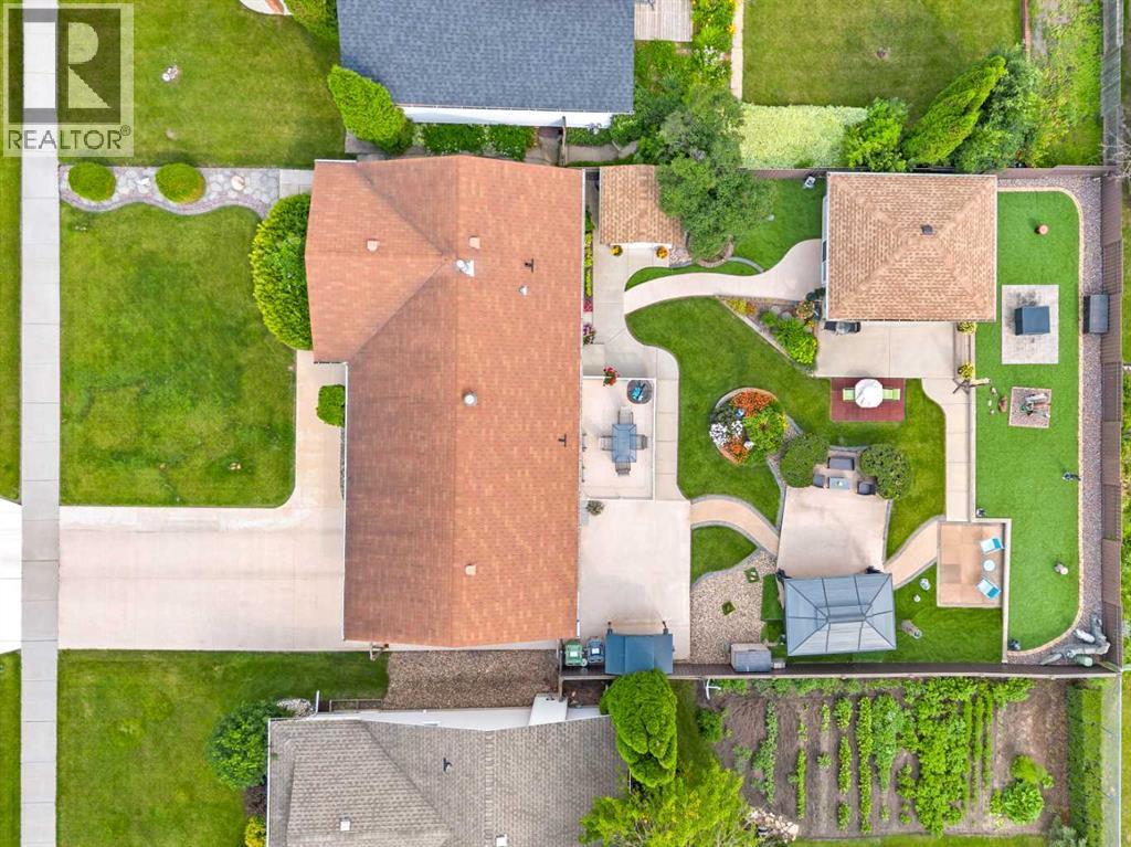 5703 35 Street - 45