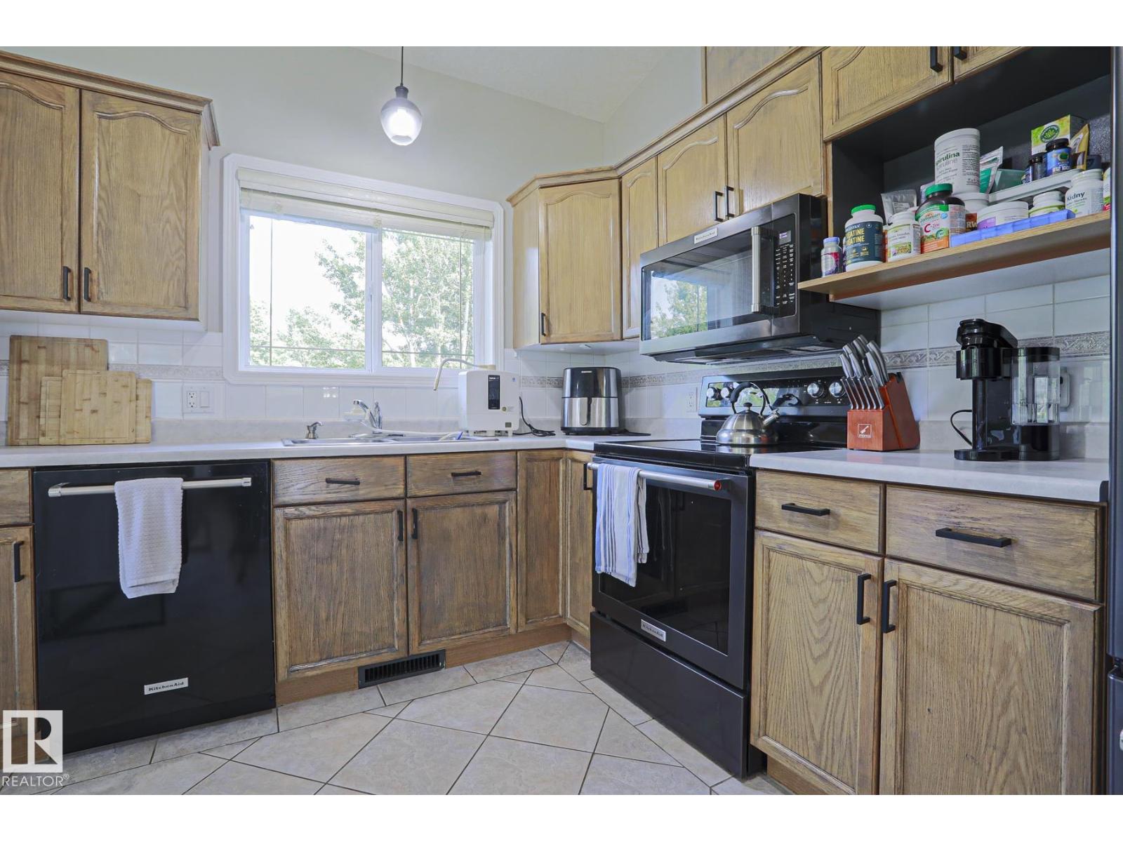 #61 52318 RGE ROAD 25 - 24