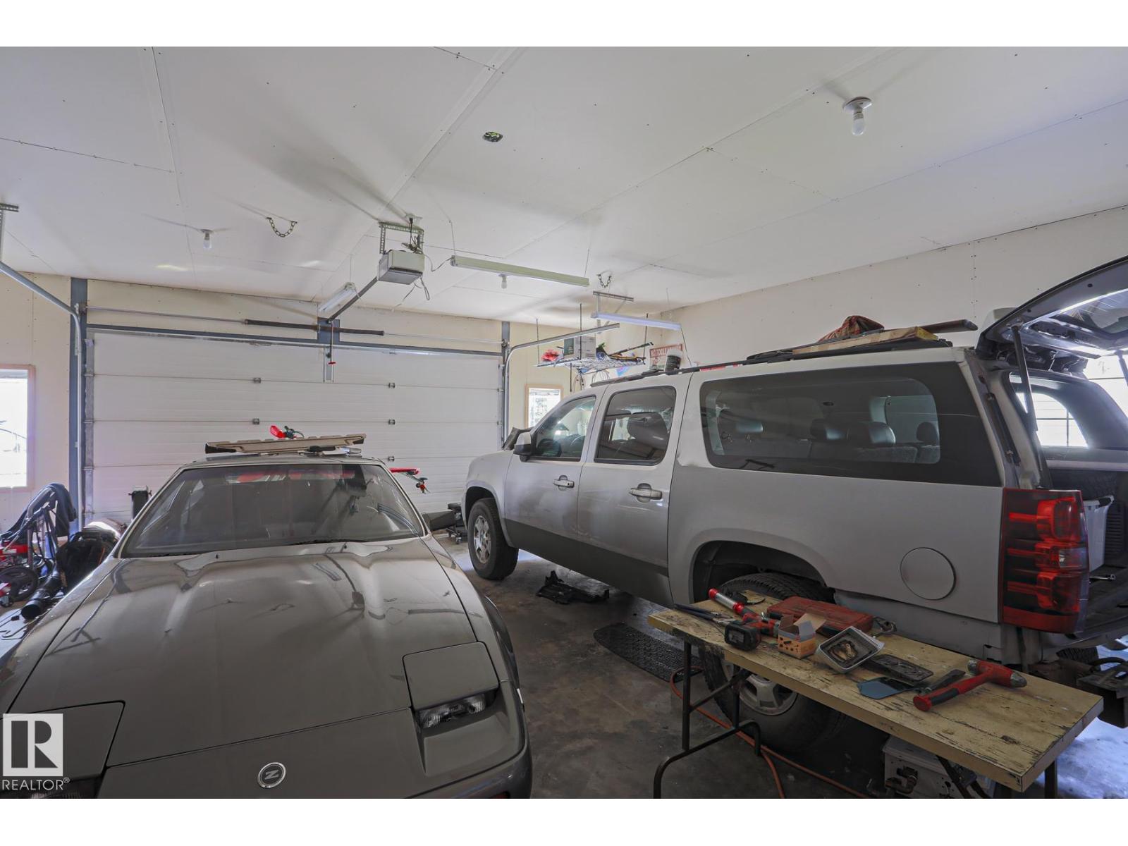 #61 52318 RGE ROAD 25 - 48