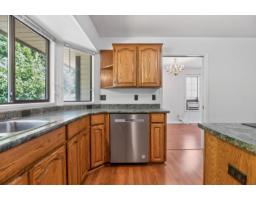 16327 Northglen Close, Surrey, BC V4N1X8 Photo 12