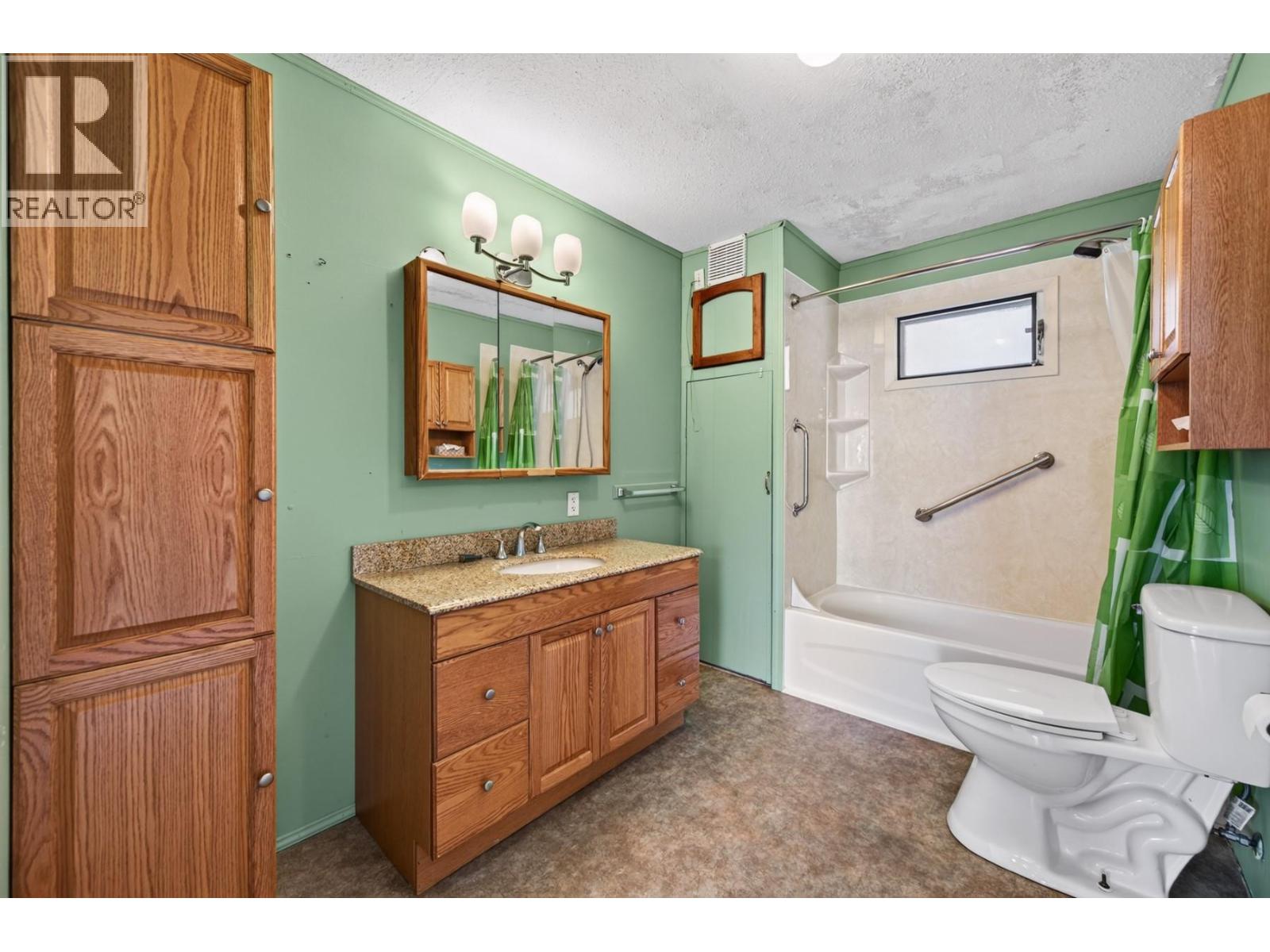 448 Woodward Avenue - 16