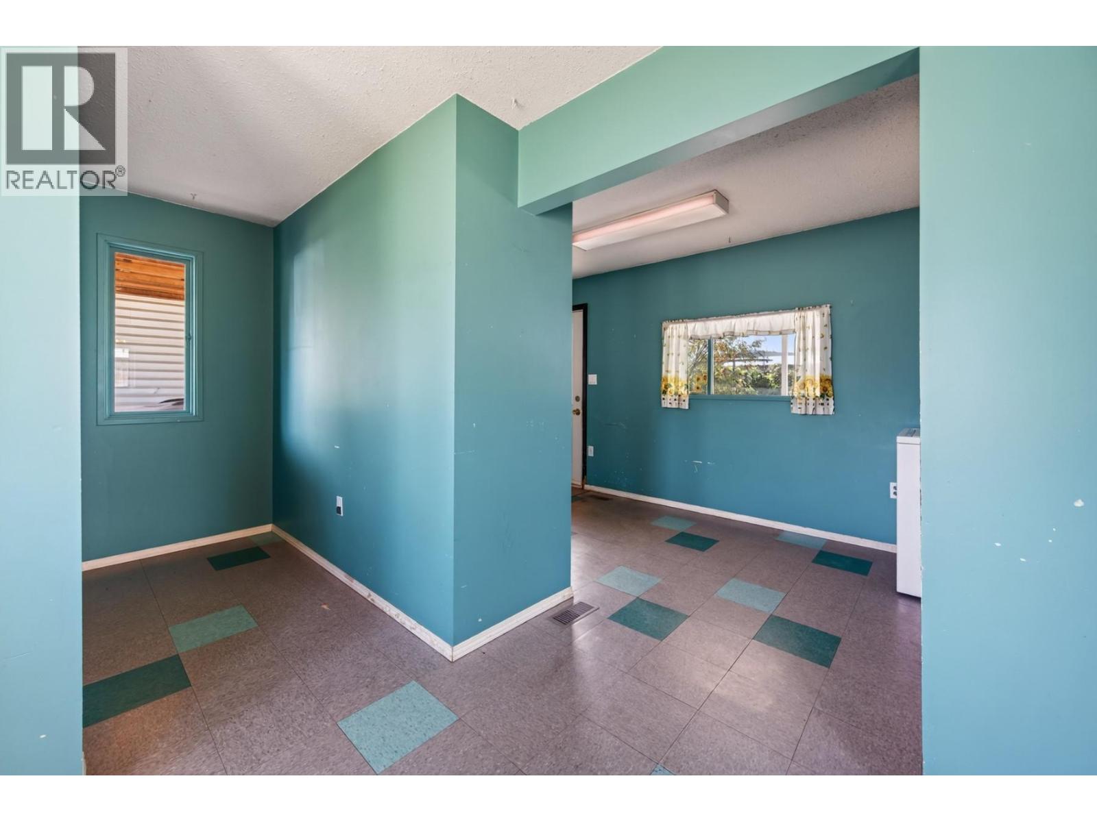 448 Woodward Avenue - 23