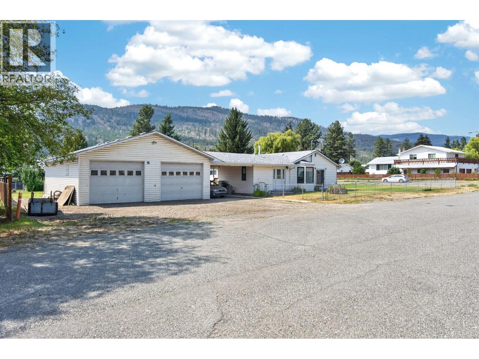 448 Woodward Avenue - 32