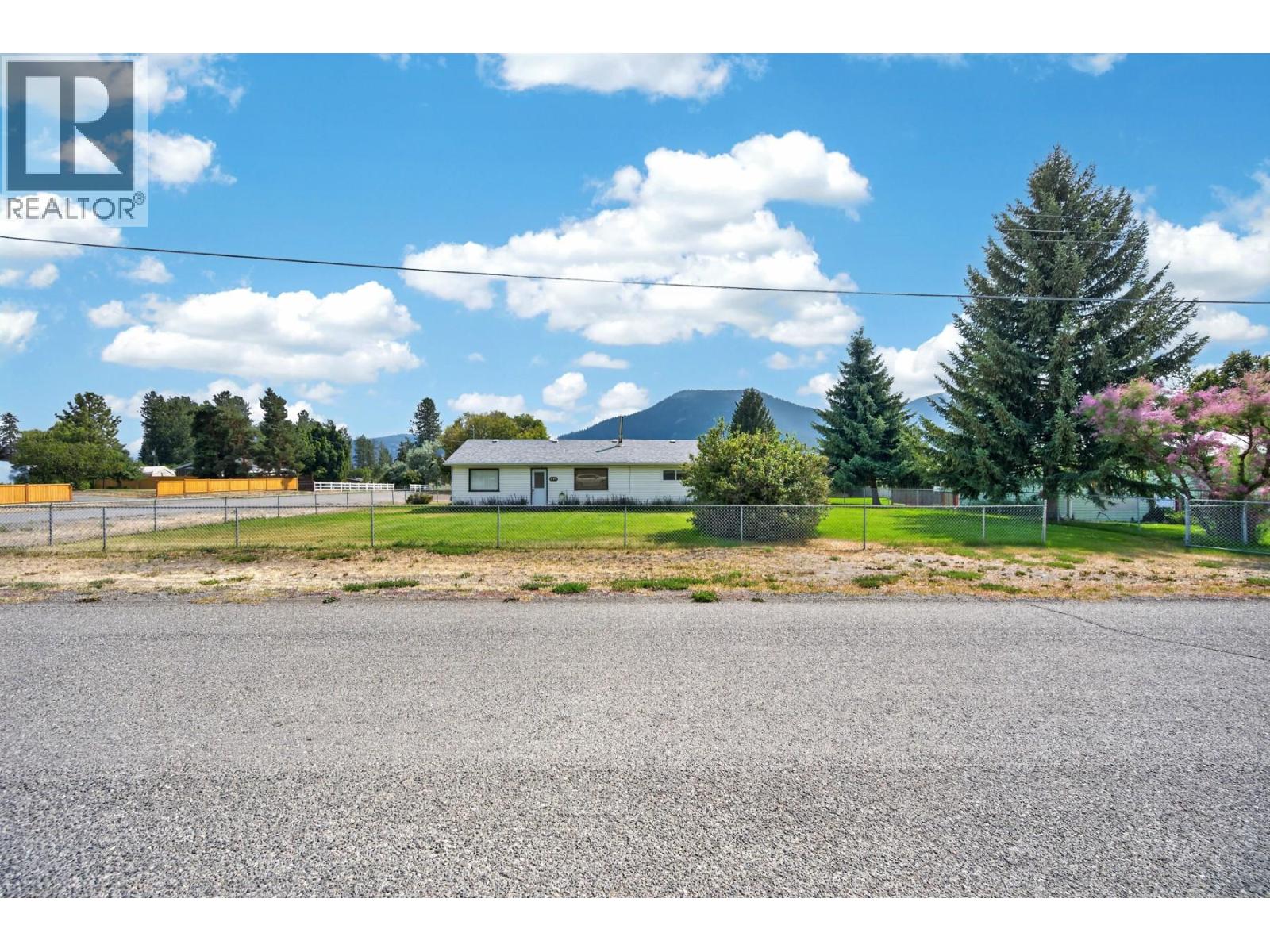 448 Woodward Avenue - 34