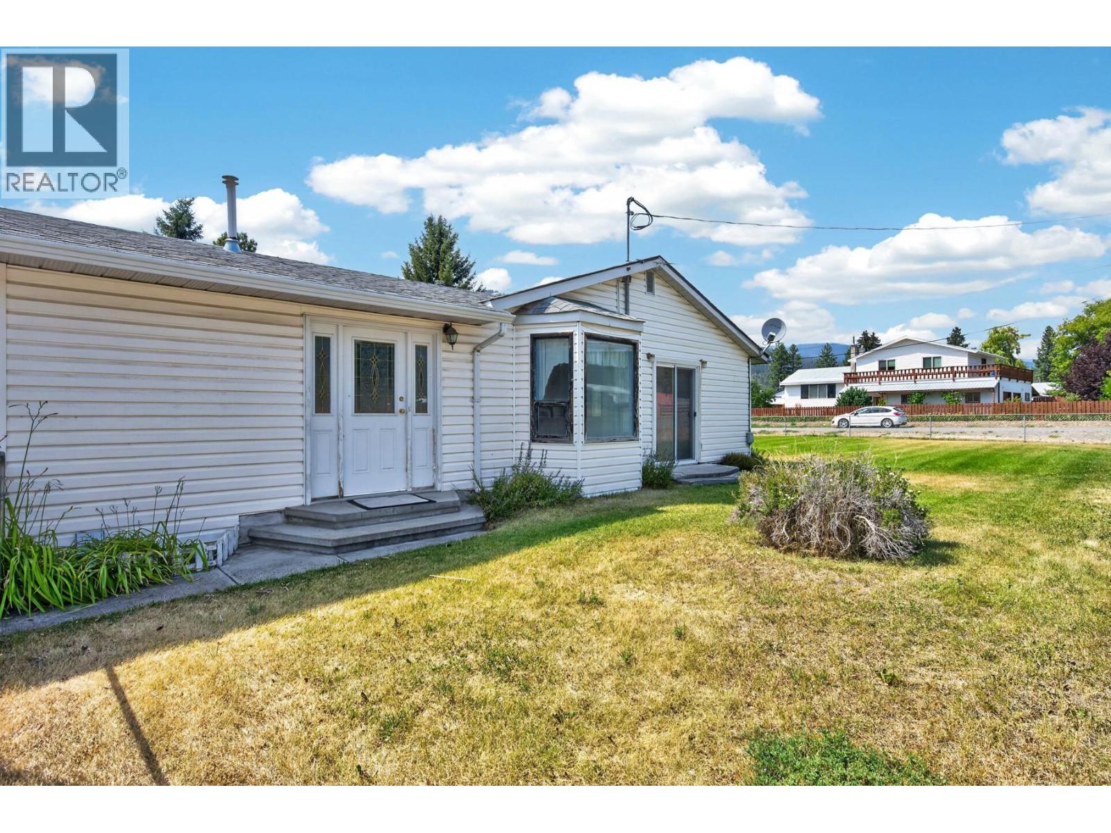 448 Woodward Avenue - 5