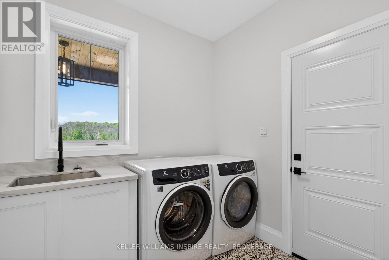 939 SHEFFIELD LANE - 35