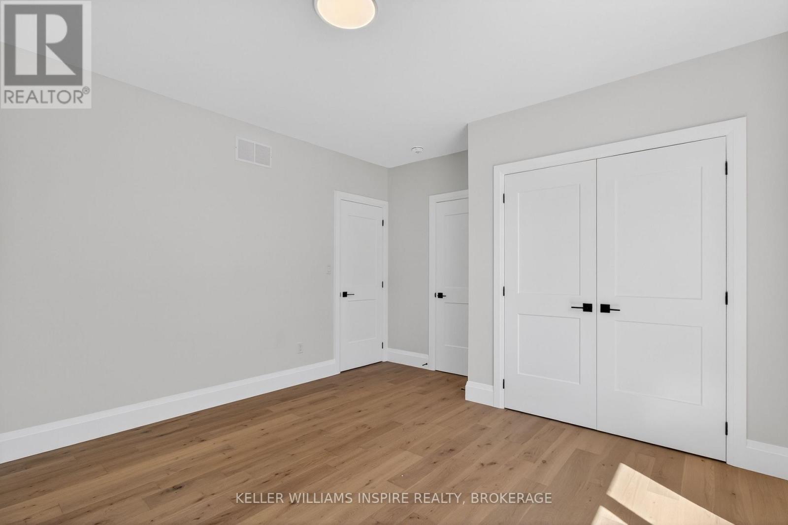 939 SHEFFIELD LANE - 38