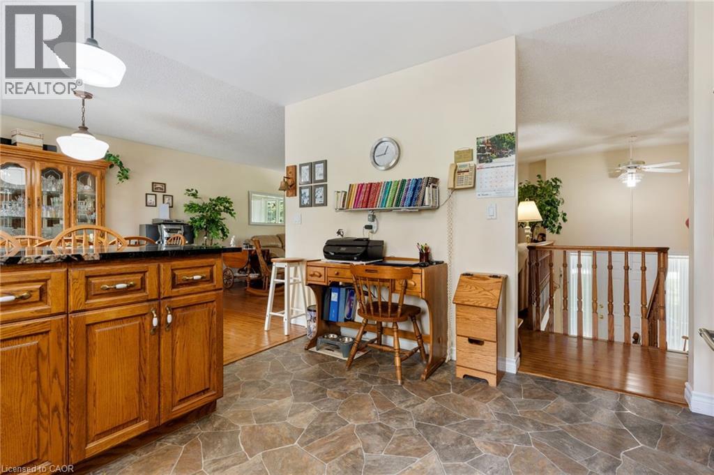 204642 NINTH Road - 12