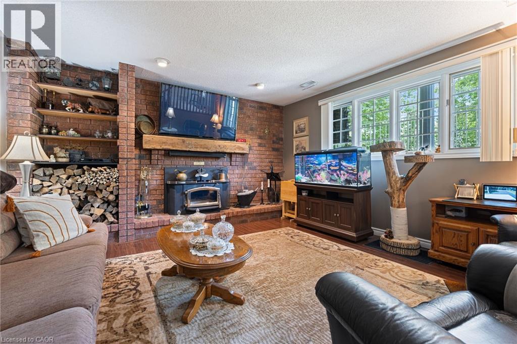 204642 NINTH Road - 21