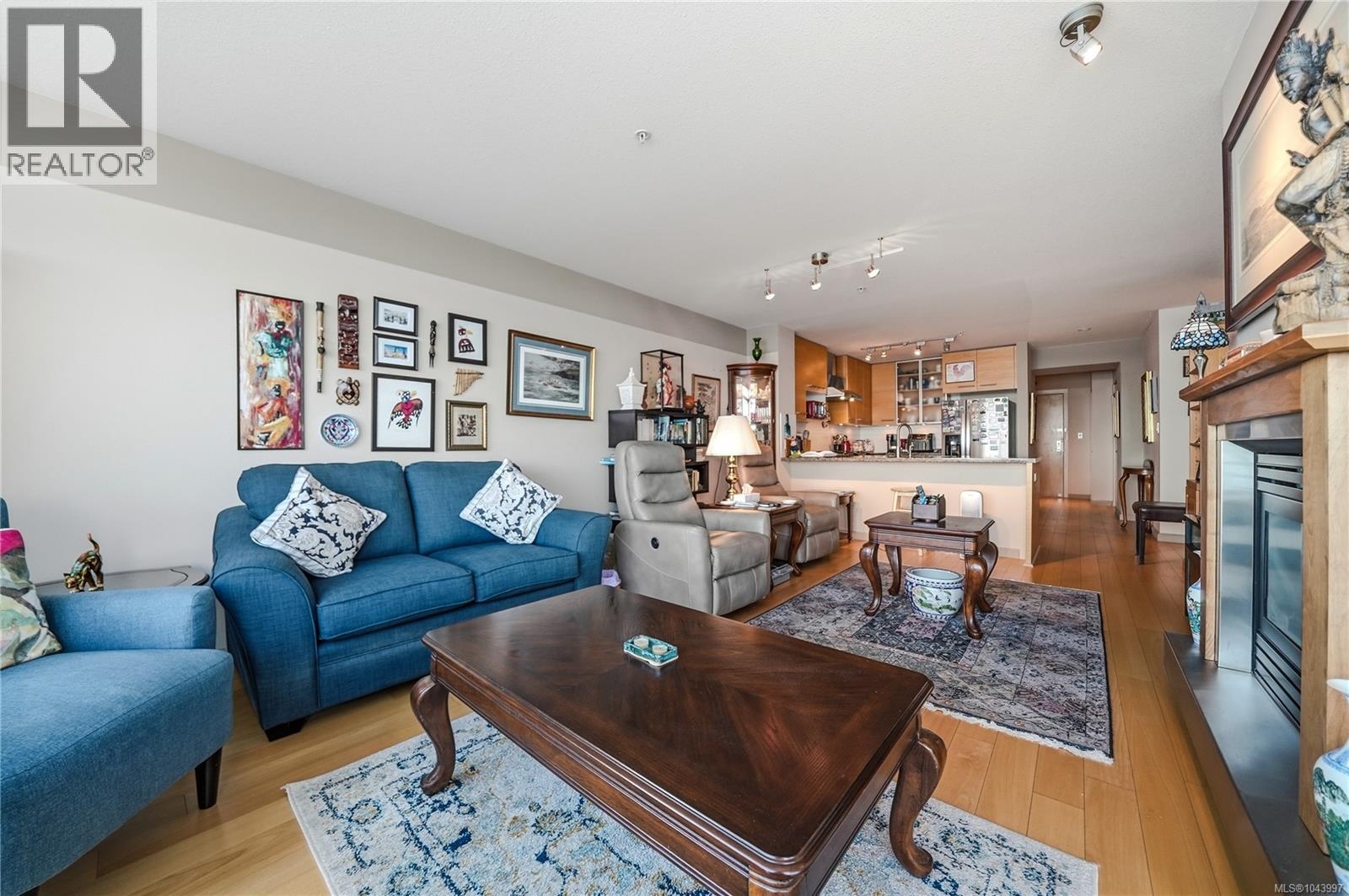 #1106 38 Front St - 17