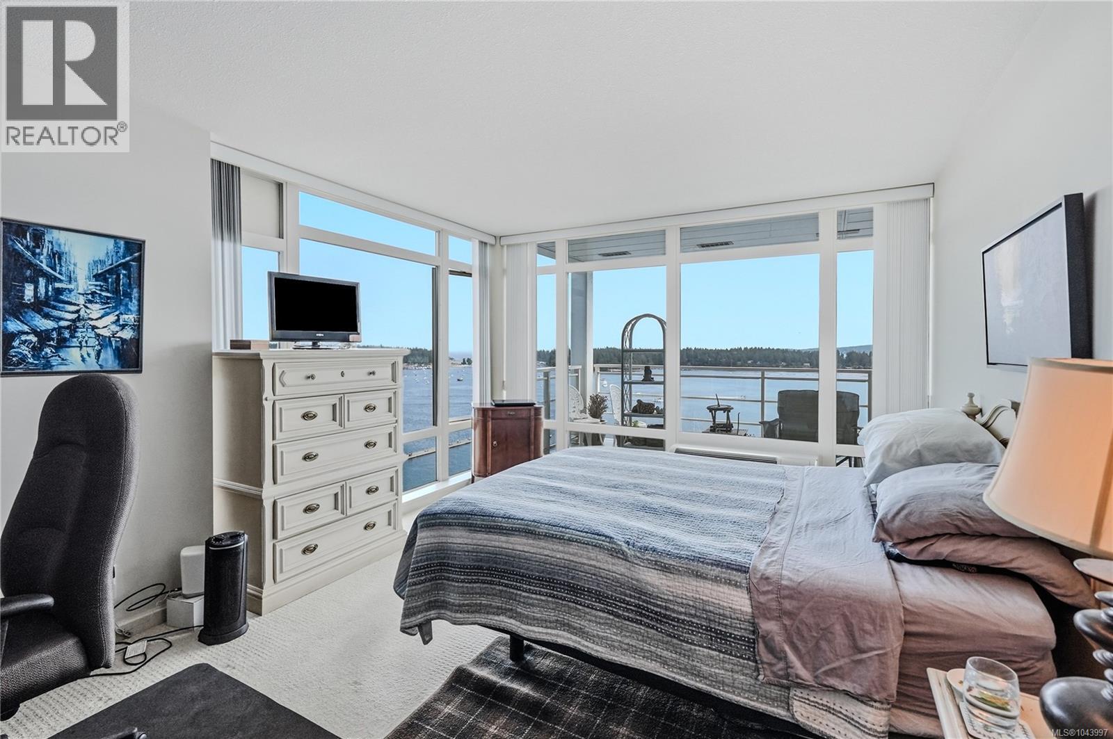 1106 38 Front St, Nanaimo