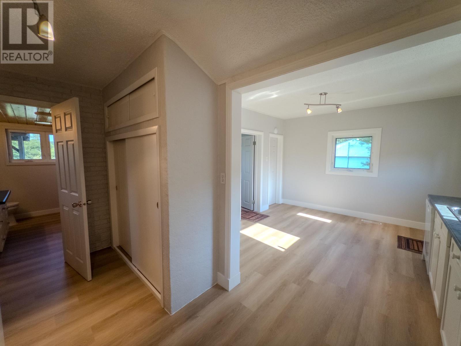 520 Portage Street - 10
