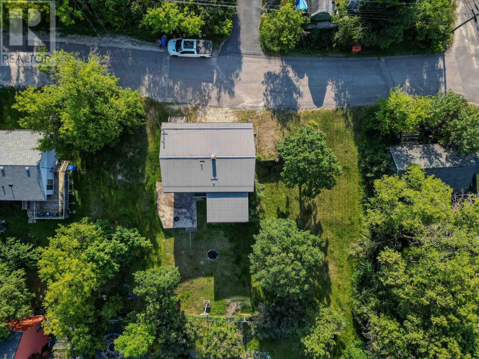 520 Portage Street - 27