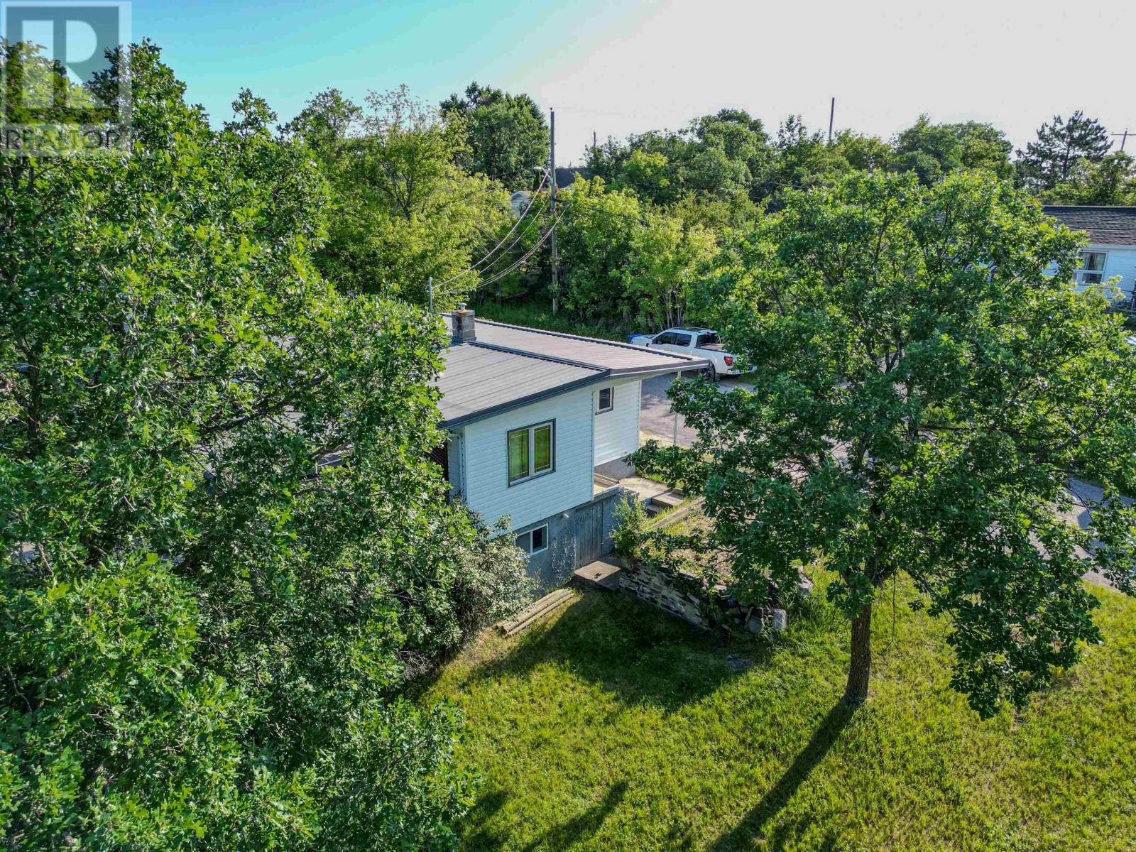 520 Portage Street - 4