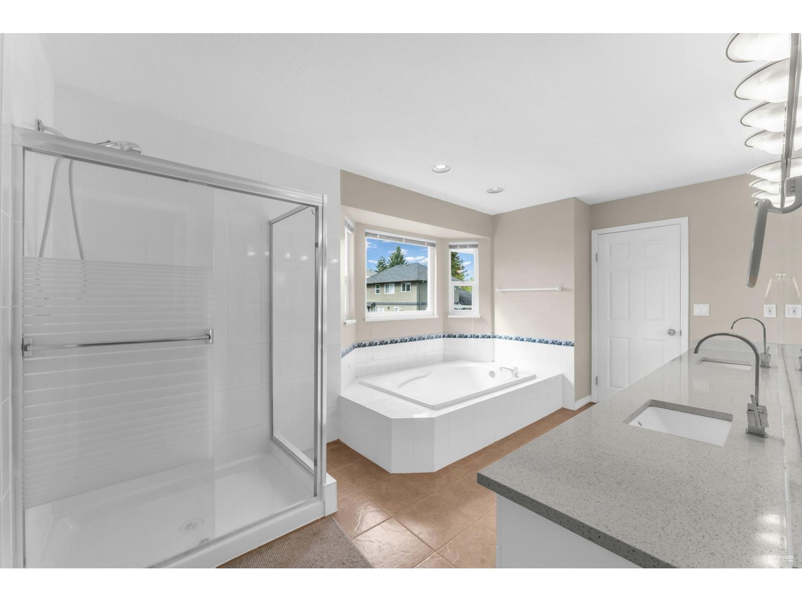 5 Bed, 3 Bath House for Sale in Surrey – 15674 101A AVENUE, Surrey – MLS# R3149572 - Image 32