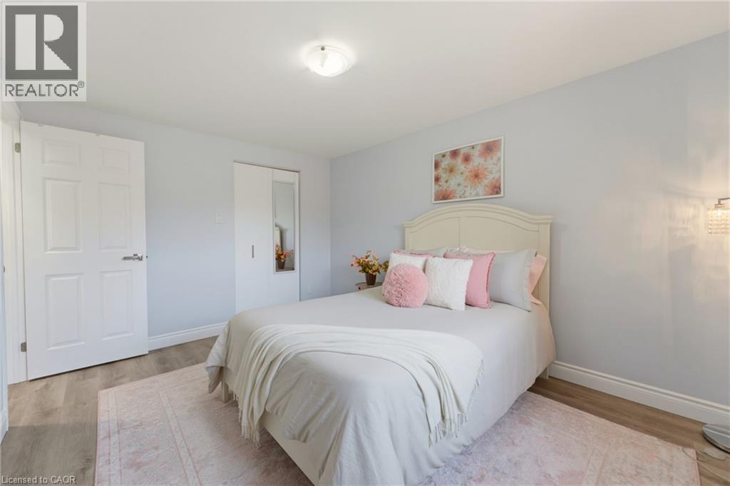 620 FORESTWOOD Crescent - Image 15