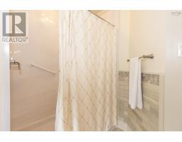 20 Regent Street, Amherst, NS B4H2S7 Photo 32