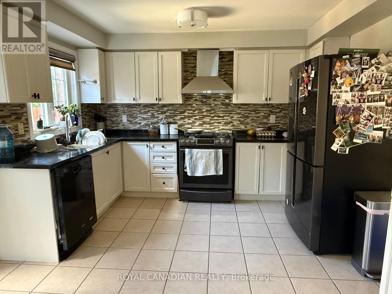 42 COBBLESTONE COURT - 4