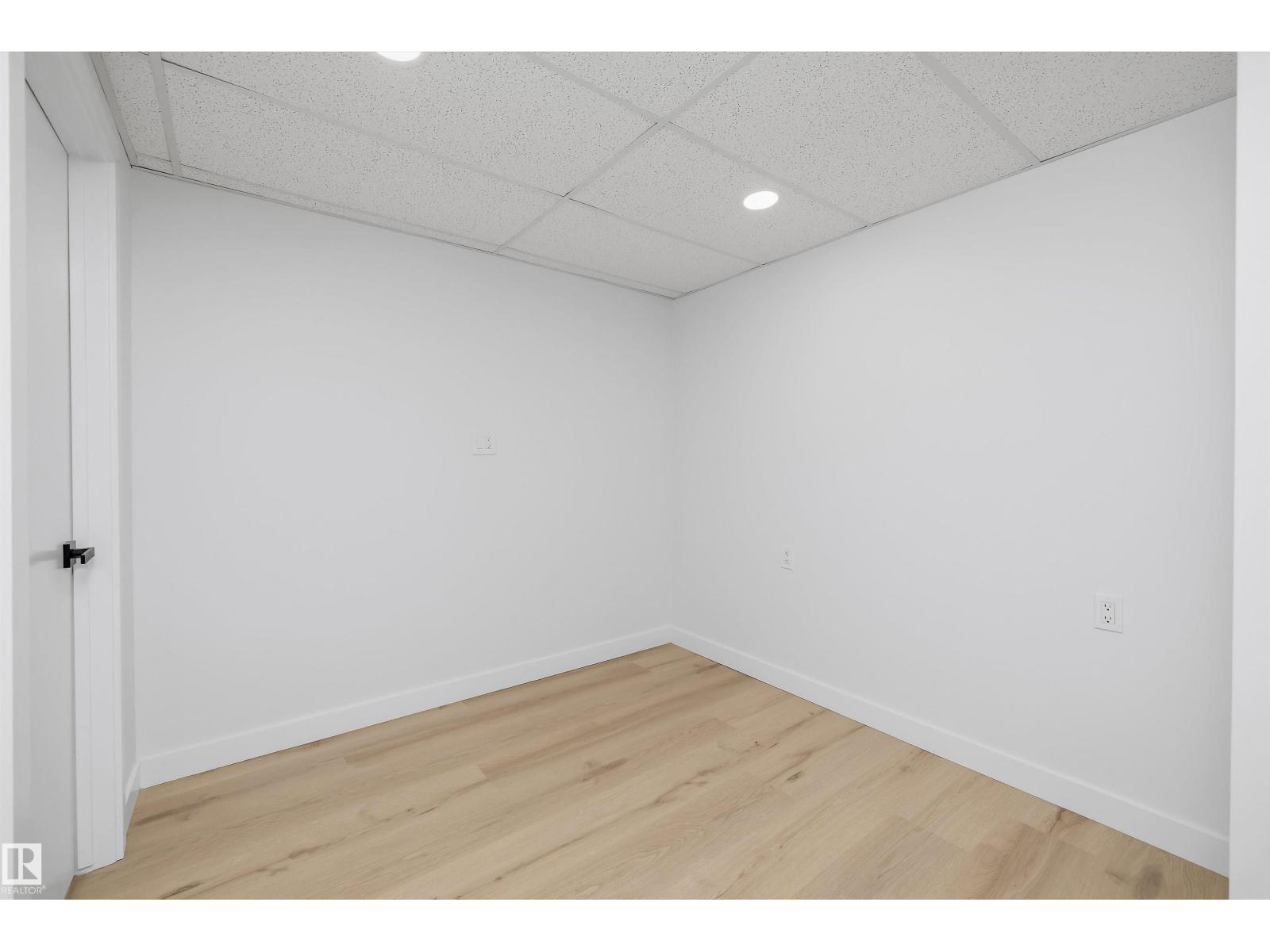 84 willowdale place NW - 26