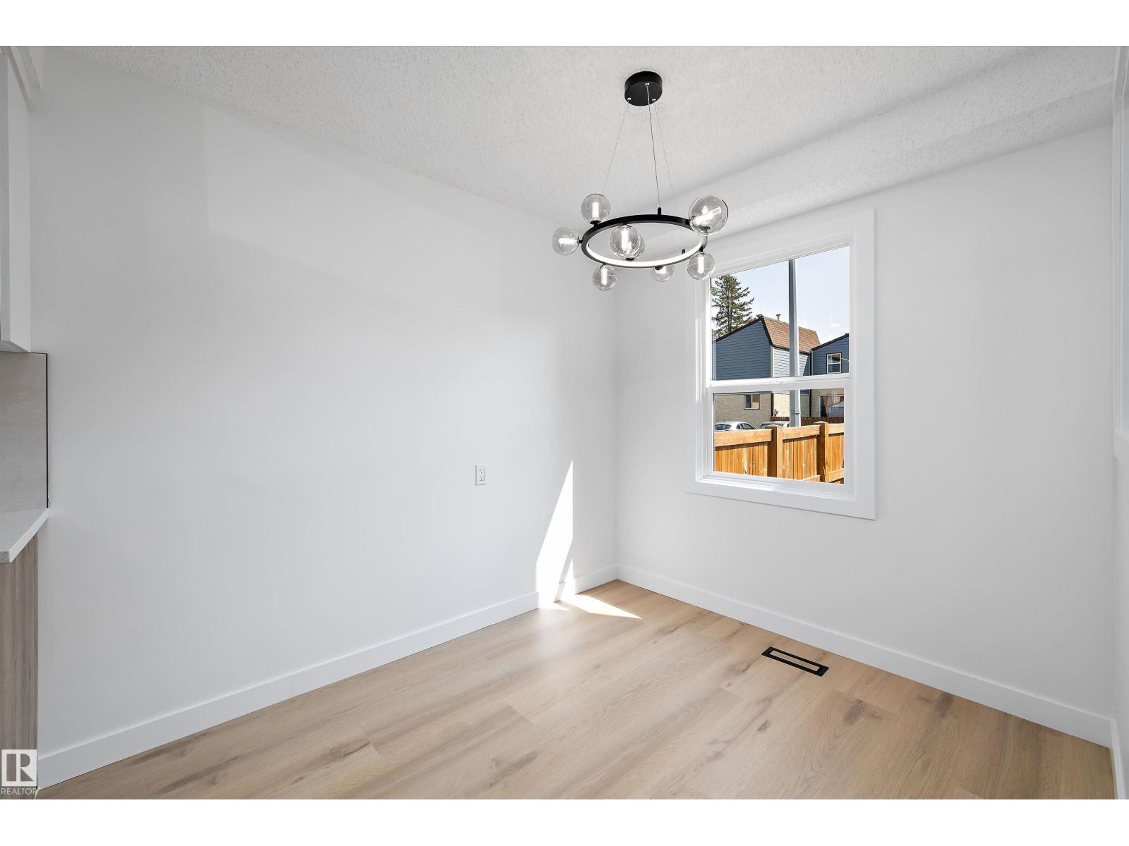84 willowdale place NW - 4