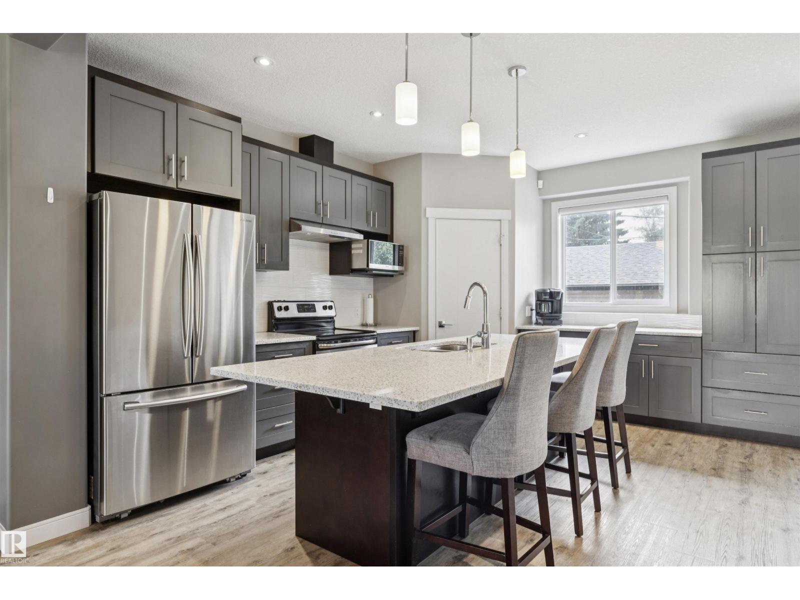 11226 122 ST NW - 11