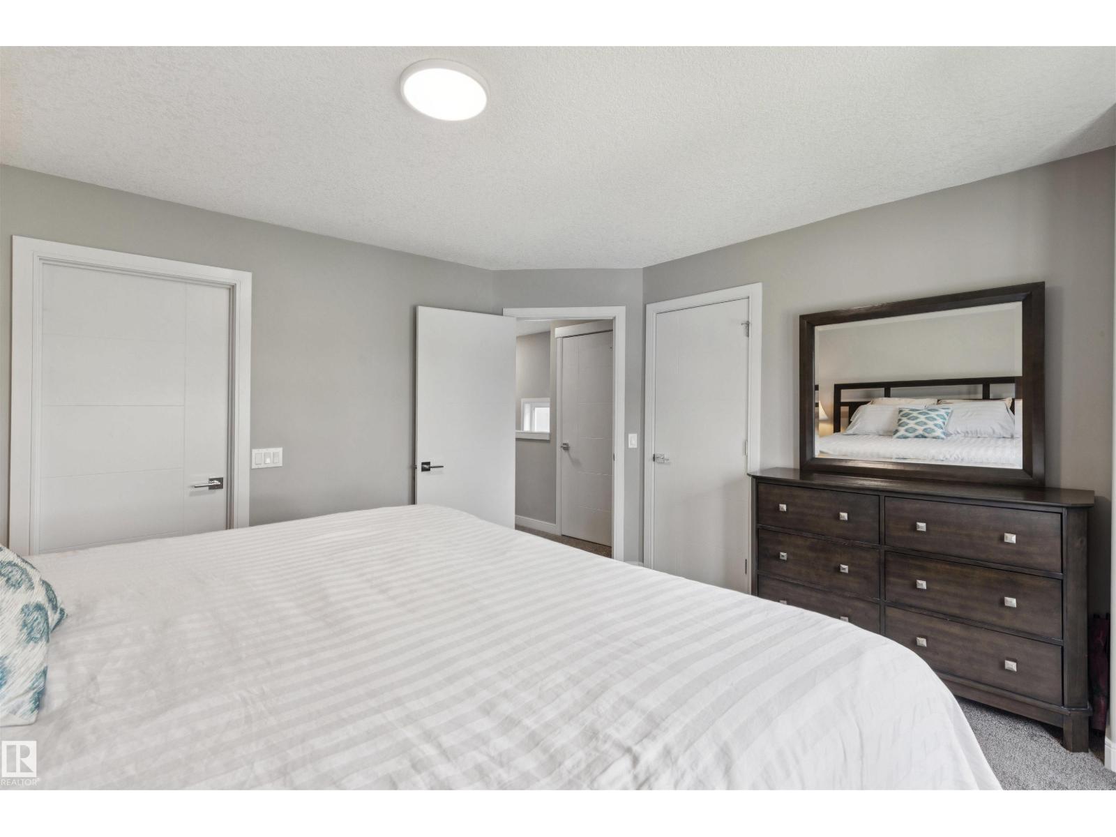 11226 122 ST NW - 26